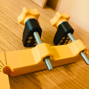 90° Corner Clamp - 3D Printed with Anti-Slip Silicone Feet